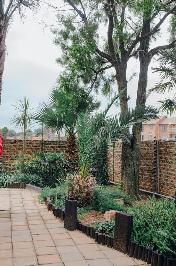 Towers Lodge Boksburg Exterior photo